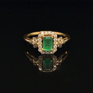 emeraldo ir deimantų žiedas